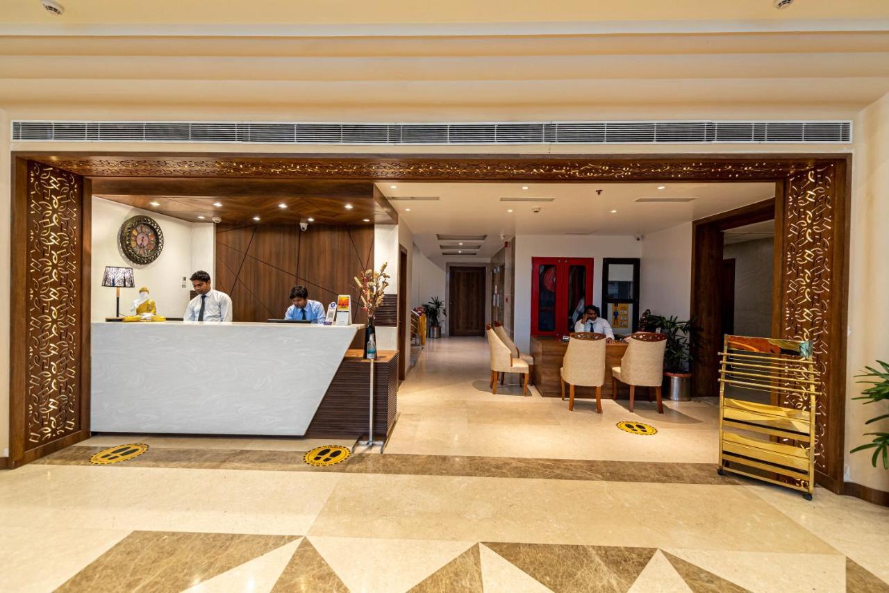The Elite Lucknow Convention Hotel Exteriör bild